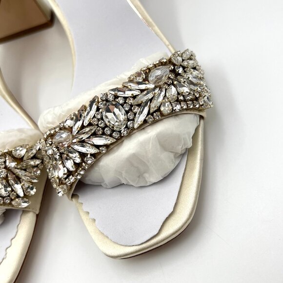 Badgley Mischka Size 7.5 Marsha Ivory White Jeweled Dress Sandals Heels Shoes - Picture 5 of 13